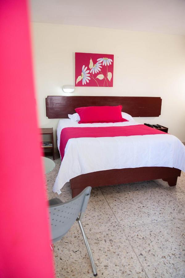 Drake Piantini Santo Domingo Aparthotel Exterior photo